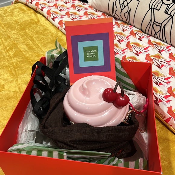 kate spade Handbags - Kate Spade New York Magnolia Street Cupcake Clutch Bag, NWT